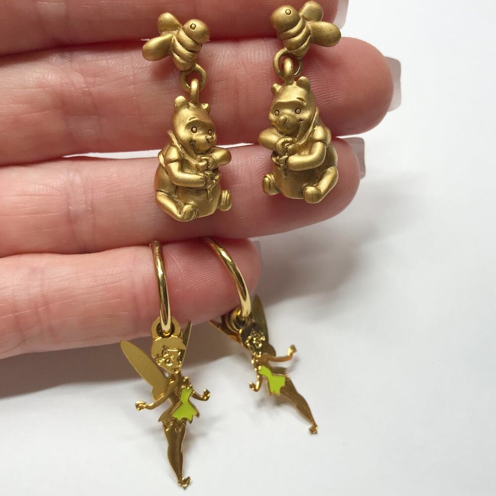 Vintage Disney Gold Tone Earrings Lot 2 Pair Tinker Bell Pooh Bear Bumble Bee - Picture 1 of 8